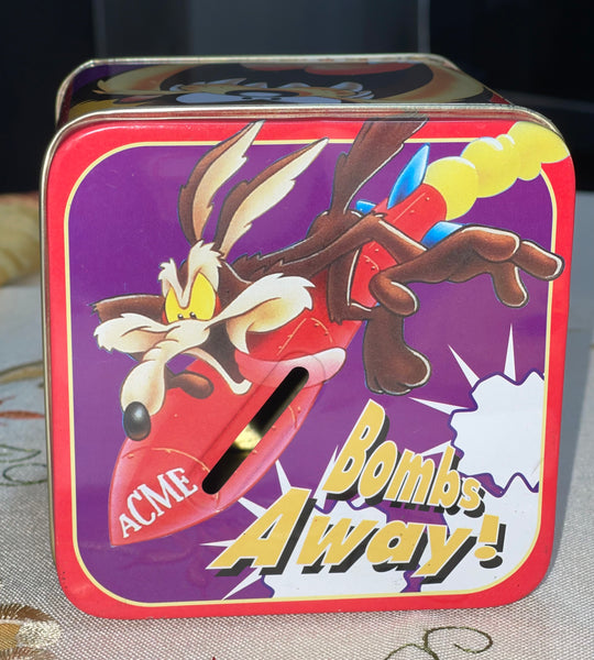 Vintage 1997 Tin Coin Bank Warner Bros Looney Tunes