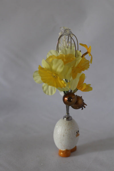 Kitchen or Dining Easter Decor Handcraft Decorated Egg-Mixer