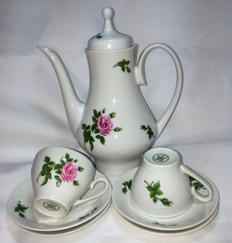 Vintage Kahla Made in Germany Rose Pattern Design TeaPot 2 Cups Saucers