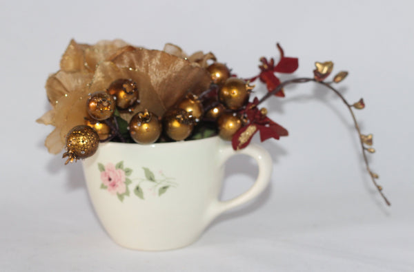 Handcraft Beautifully Decorated Ceramic Floral Decor in a Cup