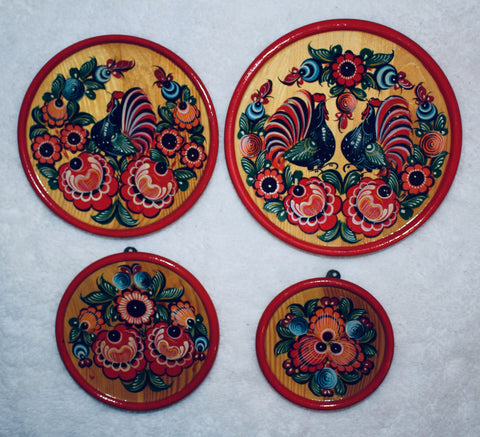 Set of Four Wooden Plates Hand-Painted Wall Hanging Decor