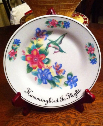 Collectible Plate "Hamming Bird In Flight" Exclusively by Ashton Hall