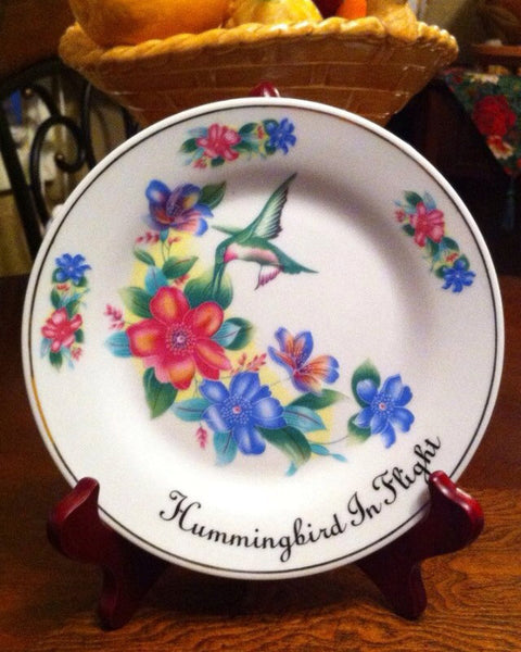 Collectible Plate "Hamming Bird In Flight" Exclusively by Ashton Hall