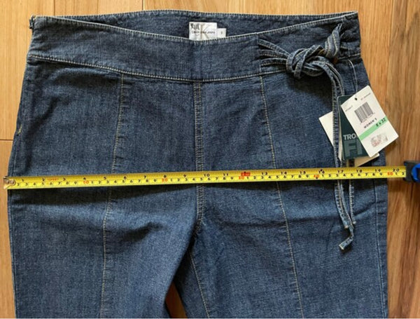 Blue Jeans Calvin Klein Size 8