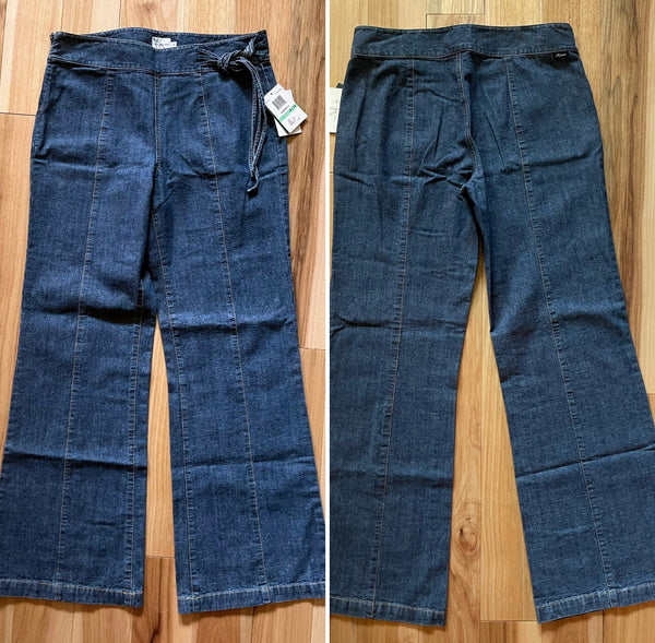 Blue Jeans Calvin Klein Size 8